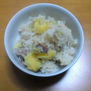 さつまいもと豚肉の炊き込みご飯